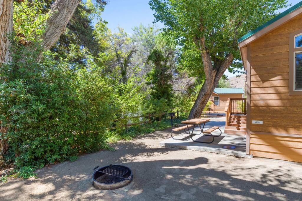 Adorable Little Cabin #21 Kernville Exterior photo